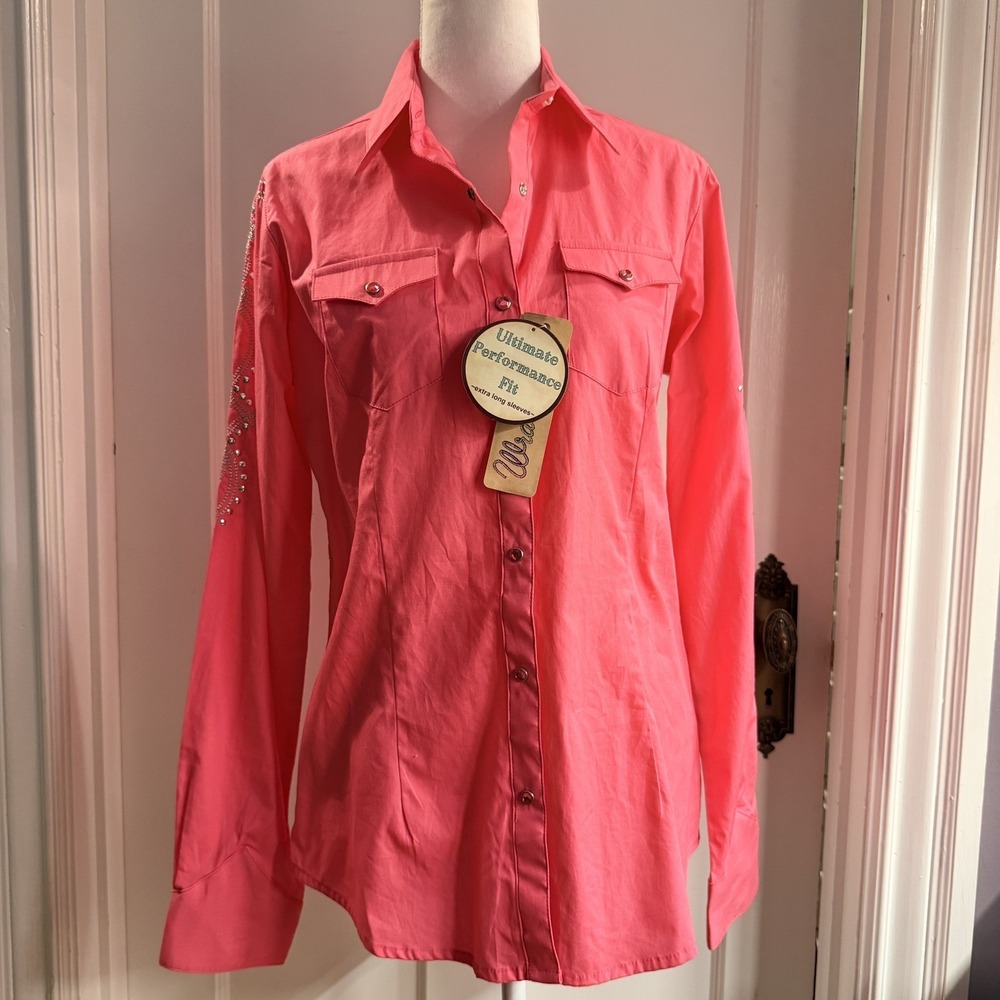 NWT Wrangler Womens M Rodeo Cowgirl Shirt Pink Rhinestones Ultimate Performance